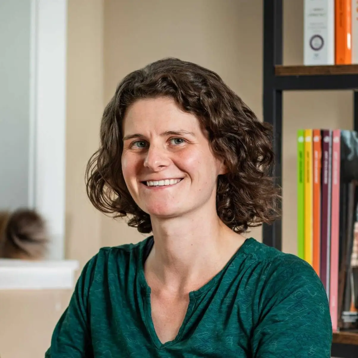 laura white 1 e1738862203116